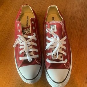 dark red converse low top